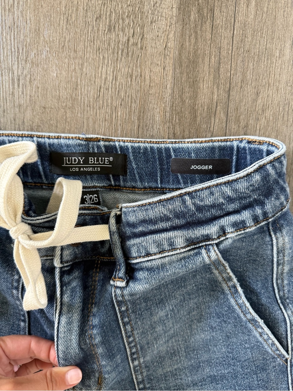 Judy Blue Denim Jogger Jeans Size 3/26 Like New! - Picture 3 of 6